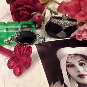 VINTAGE 925 SOLID STERLING ONYX HINGED BANGLE/CUFF